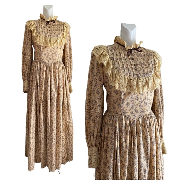 Vintage Dresses & Skirts - 70s Vintage Neutral Cottagecore Prairie Dress